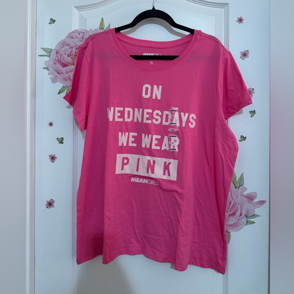 Mean Girls Pink Short Sleeve Tee size X-Large ptp 23